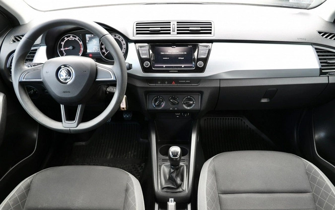 Skoda Fabia cena 46900 przebieg: 96030, rok produkcji 2020 z Sandomierz małe 301